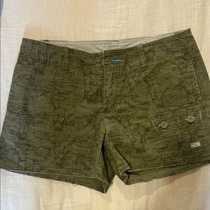 The North Face Camouflage Green Women's Cargo Shorts